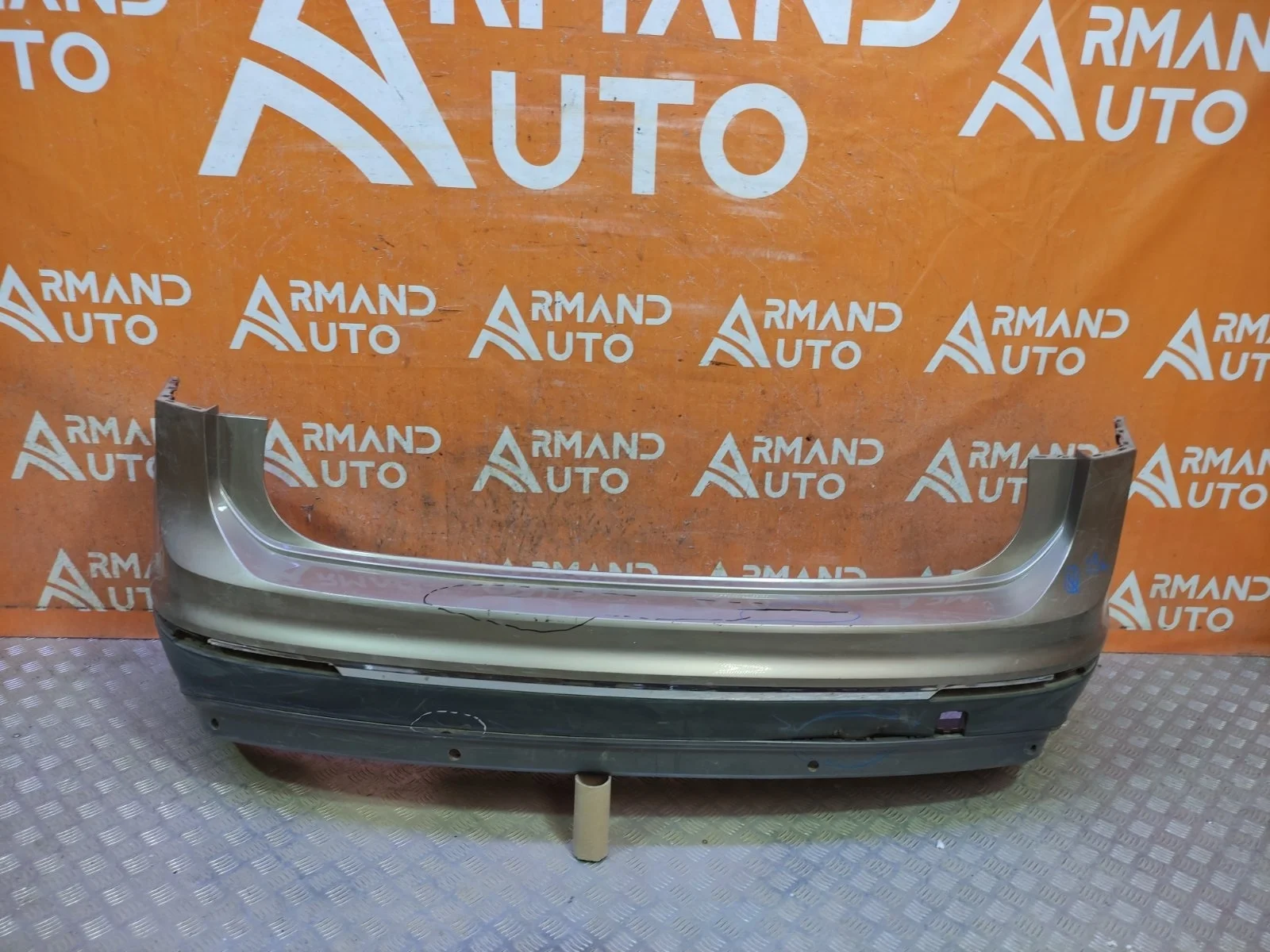 Бампер Volkswagen Tiguan 2016-2020