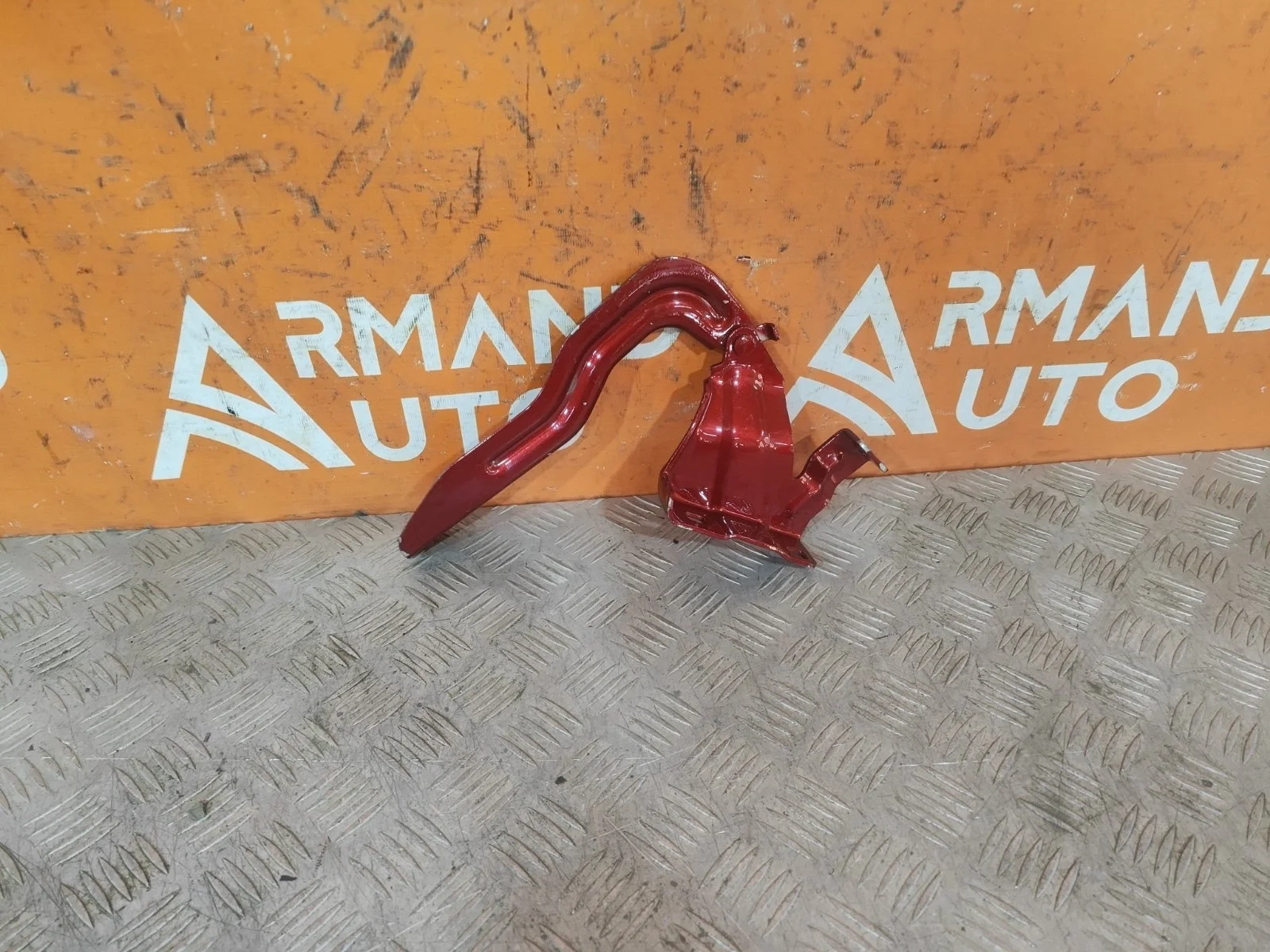 Петля капота Nissan Qashqai 2013-2022 j11