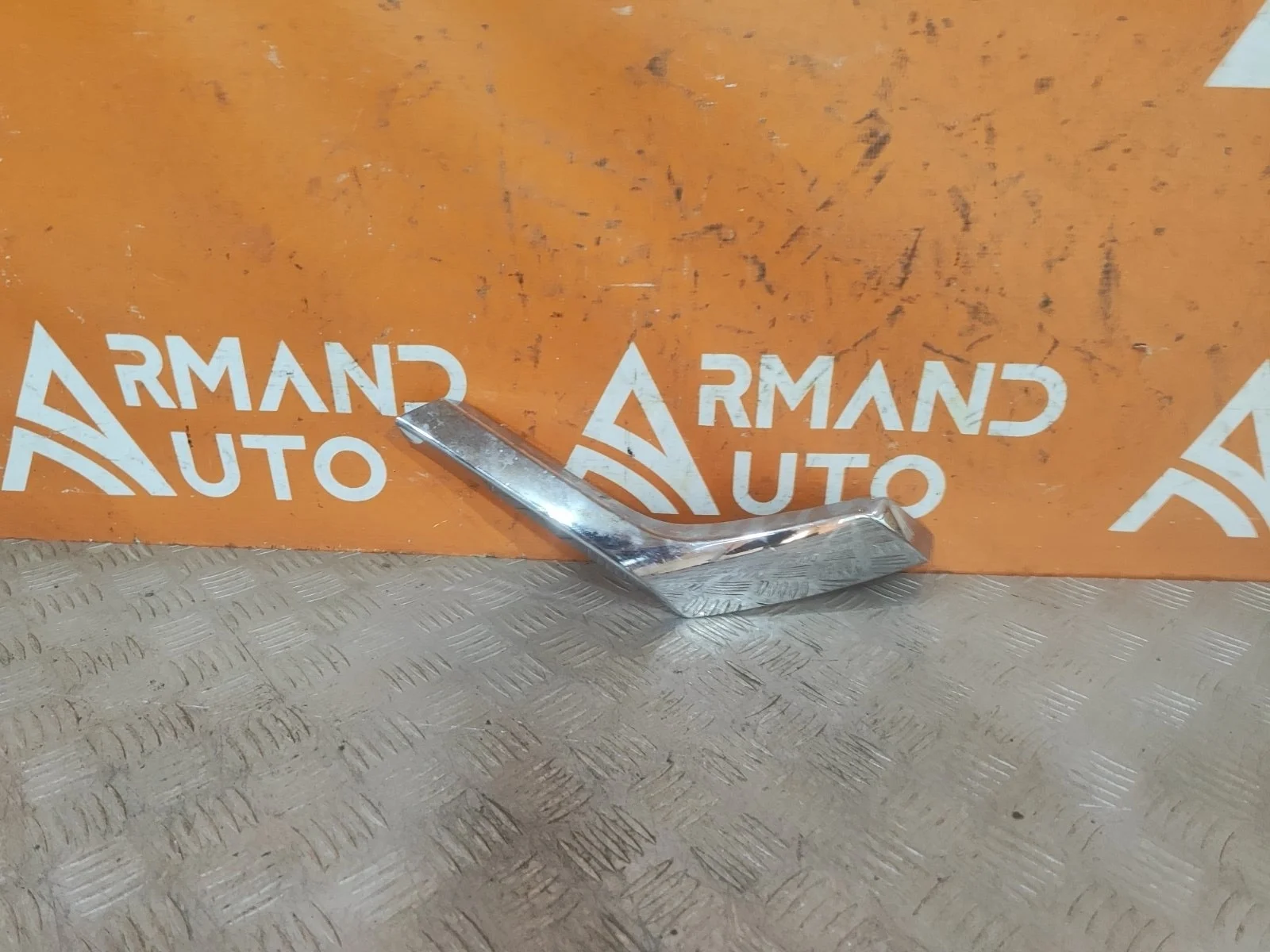 Накладка бампера нижняя Mitsubishi Pajero Sport 2015-2021 3