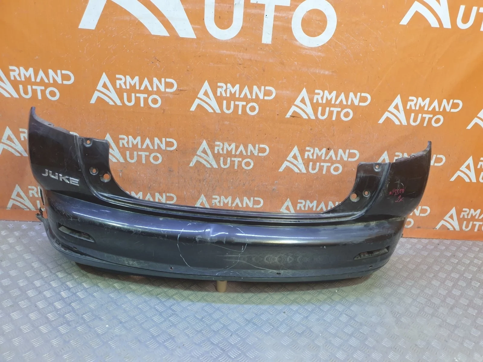Бампер Nissan Juke 2010-2014 YF15