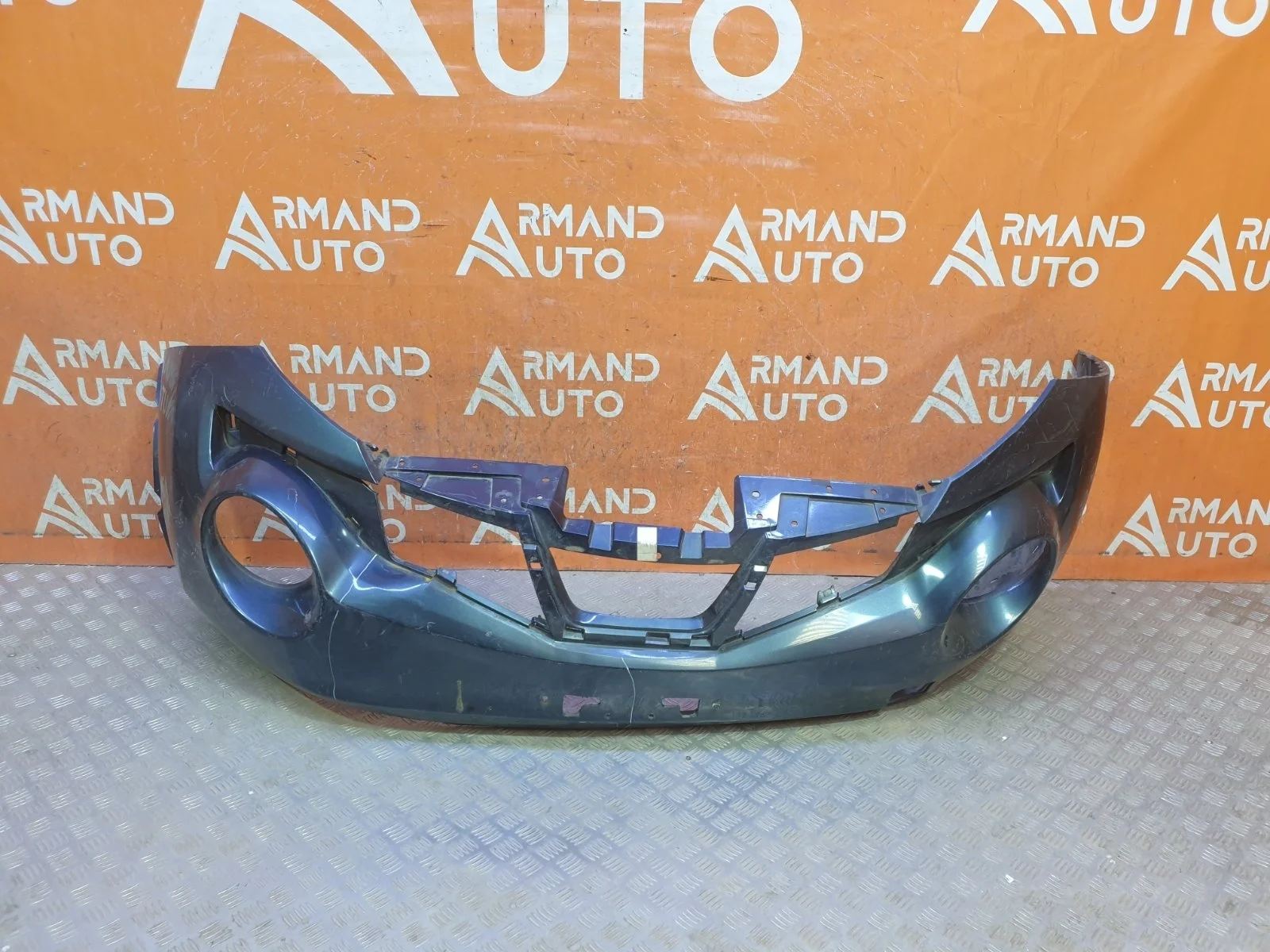 Бампер Nissan Juke 2010-2014 YF15