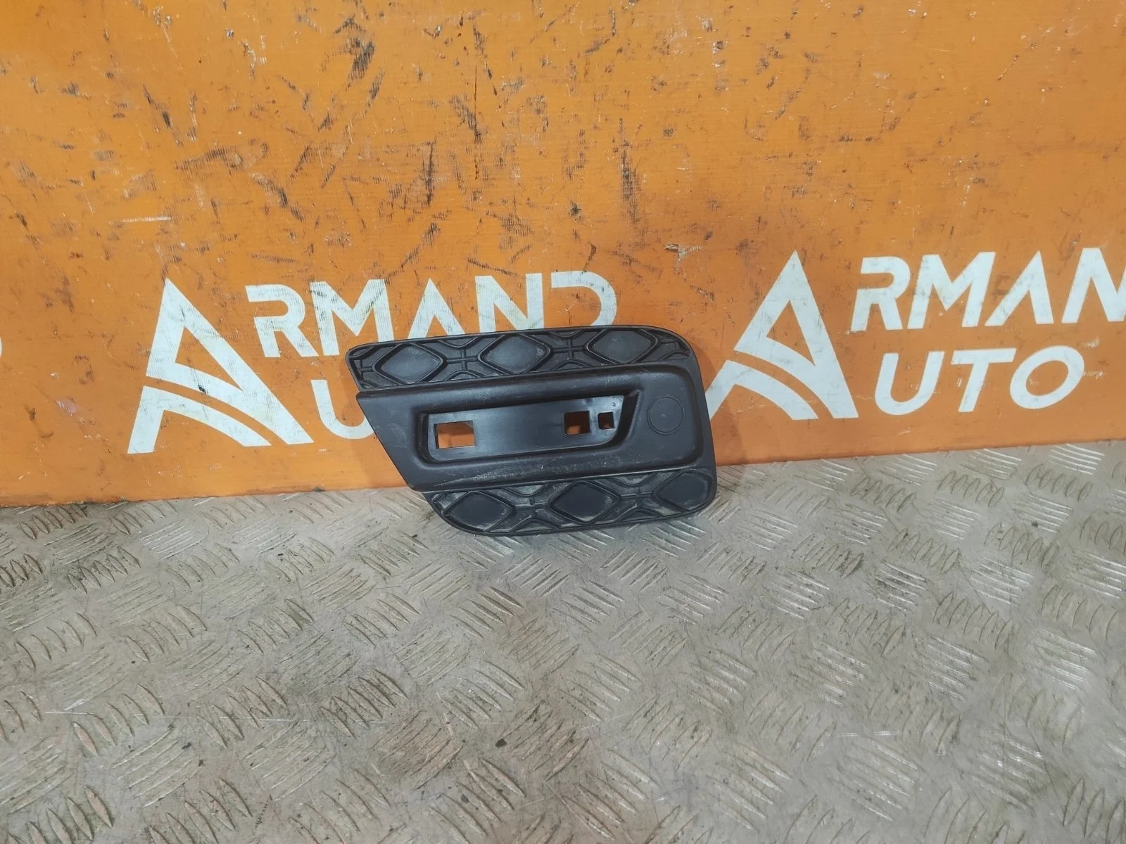 Накладка бампера Renault Sandero 2013-2022