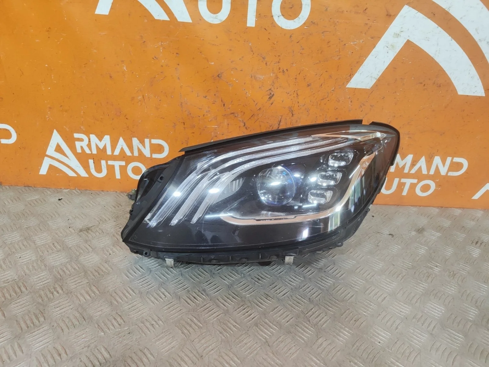 Фара Mercedes -Class 2017-2020 W222