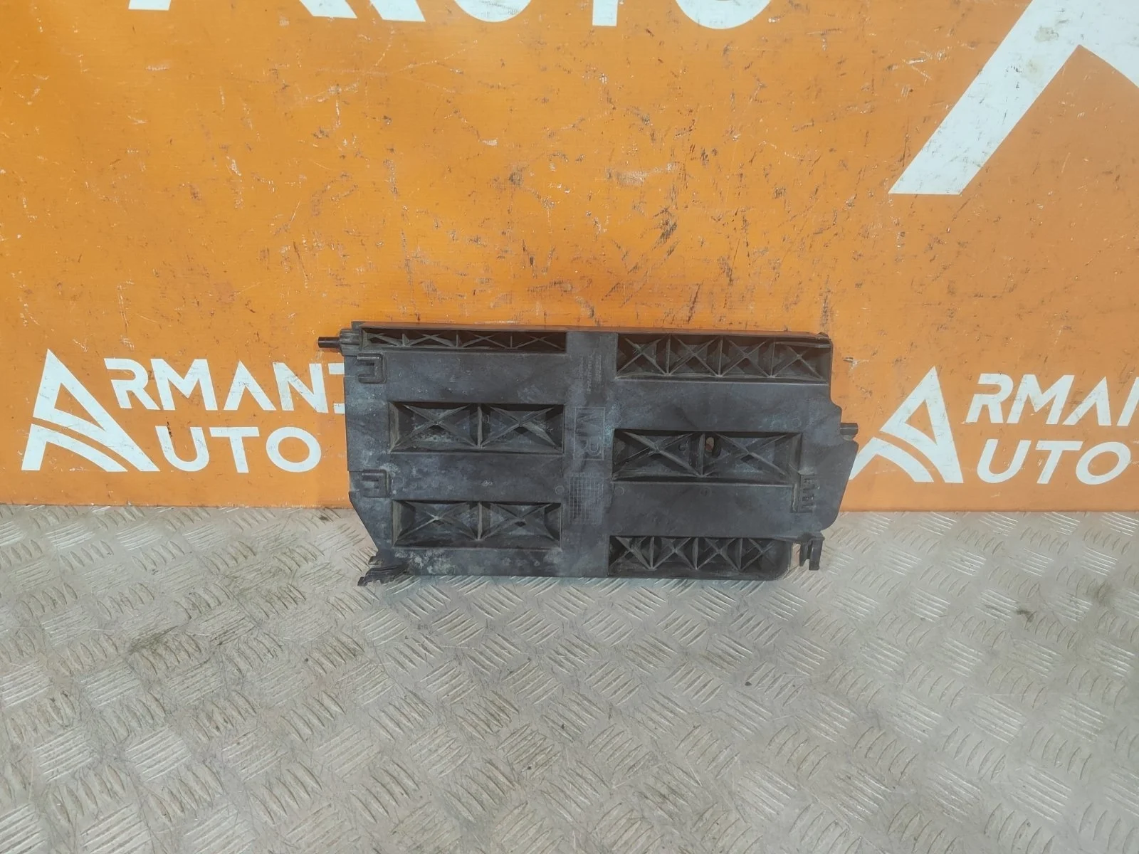 Дефлектор радиатора Nissan Qashqai 2013-2022 j11