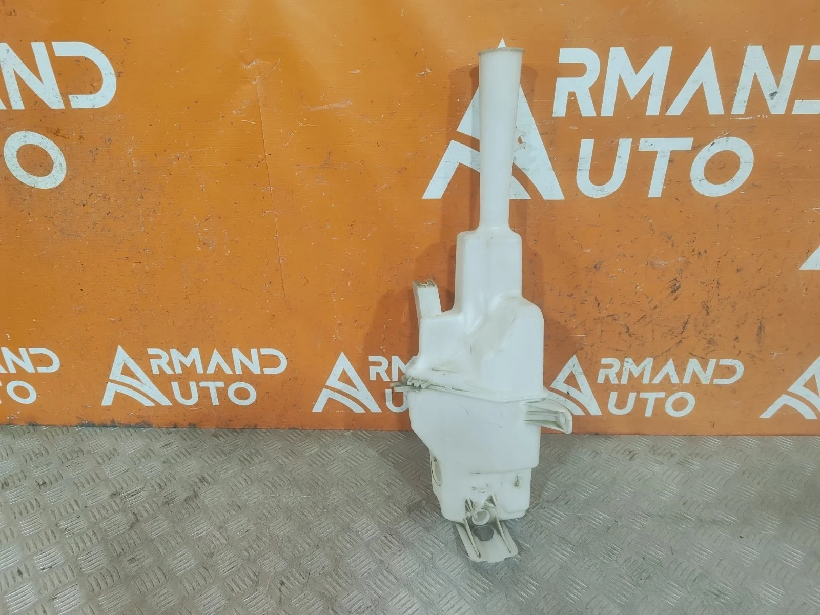 Бачок стеклоомывателя Hyundai Santa Fe 2018-нв 4 TM