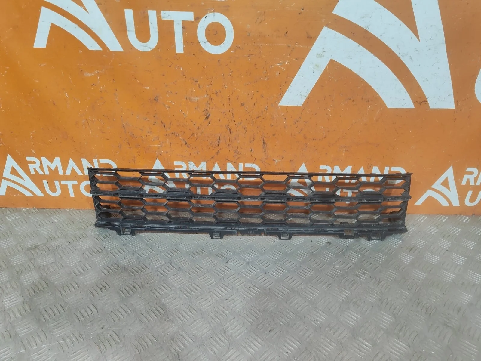 Решетка бампера Skoda Superb 2015-2019 3