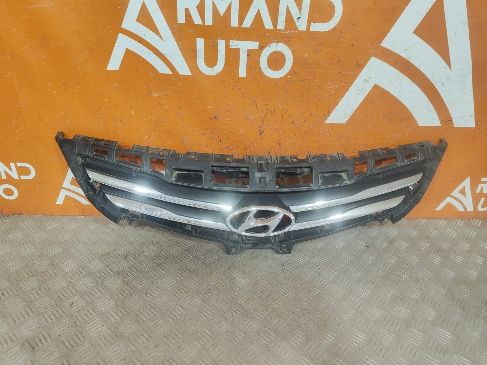 Решетка радиатора Hyundai Solaris 2014-2017