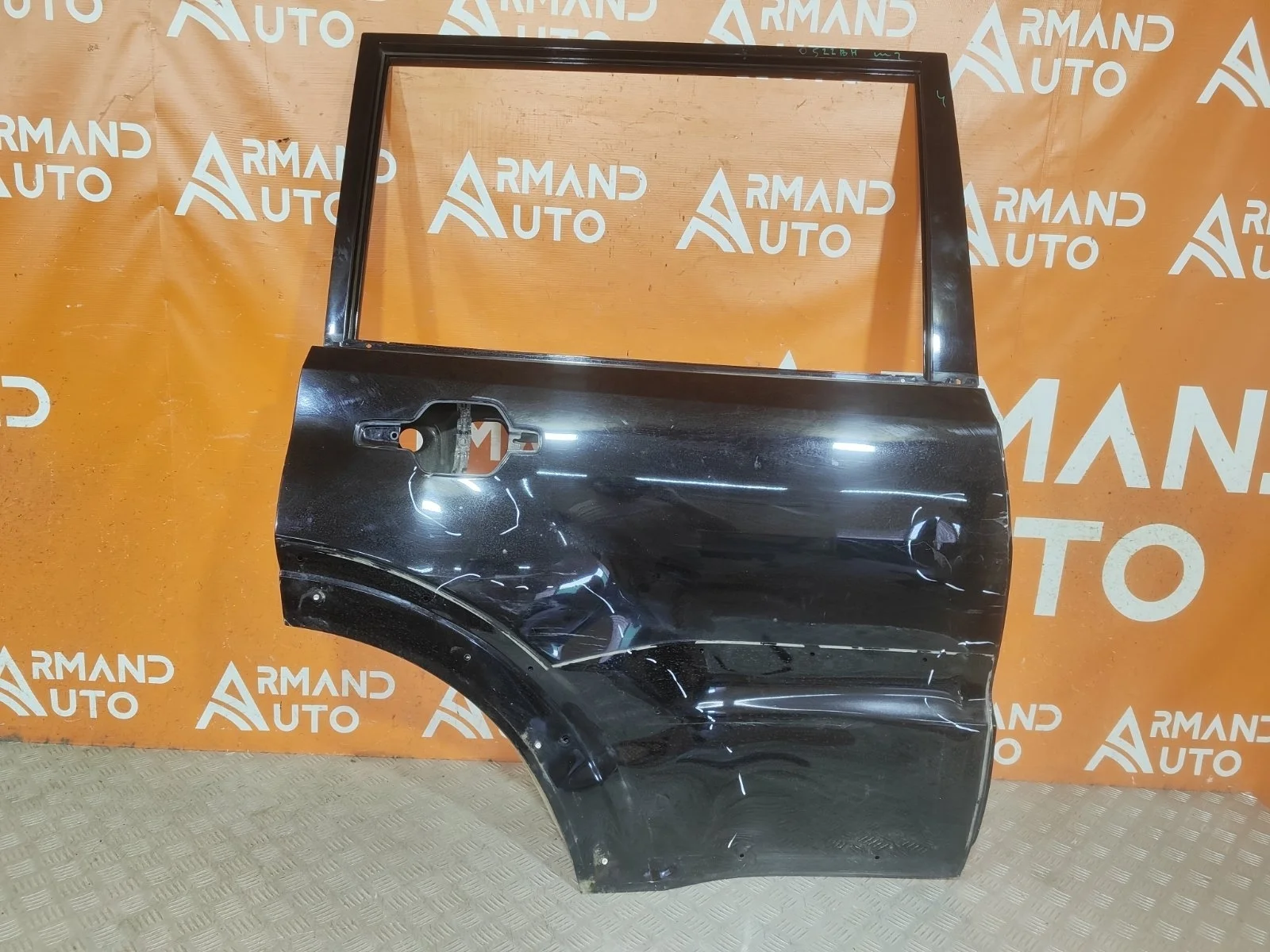 Дверь Mitsubishi Pajero 2006-нв 4
