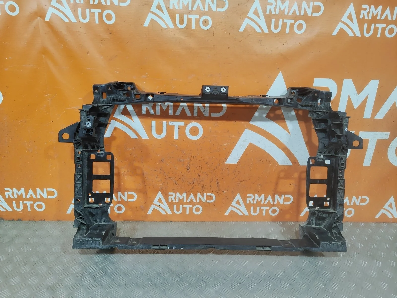 Панель передняя (суппорт радиатора) Volkswagen Touareg 2018-нв 3