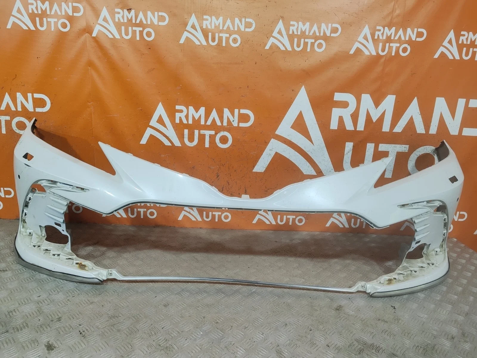 Бампер Toyota Camry 2020-нв 8 XV70