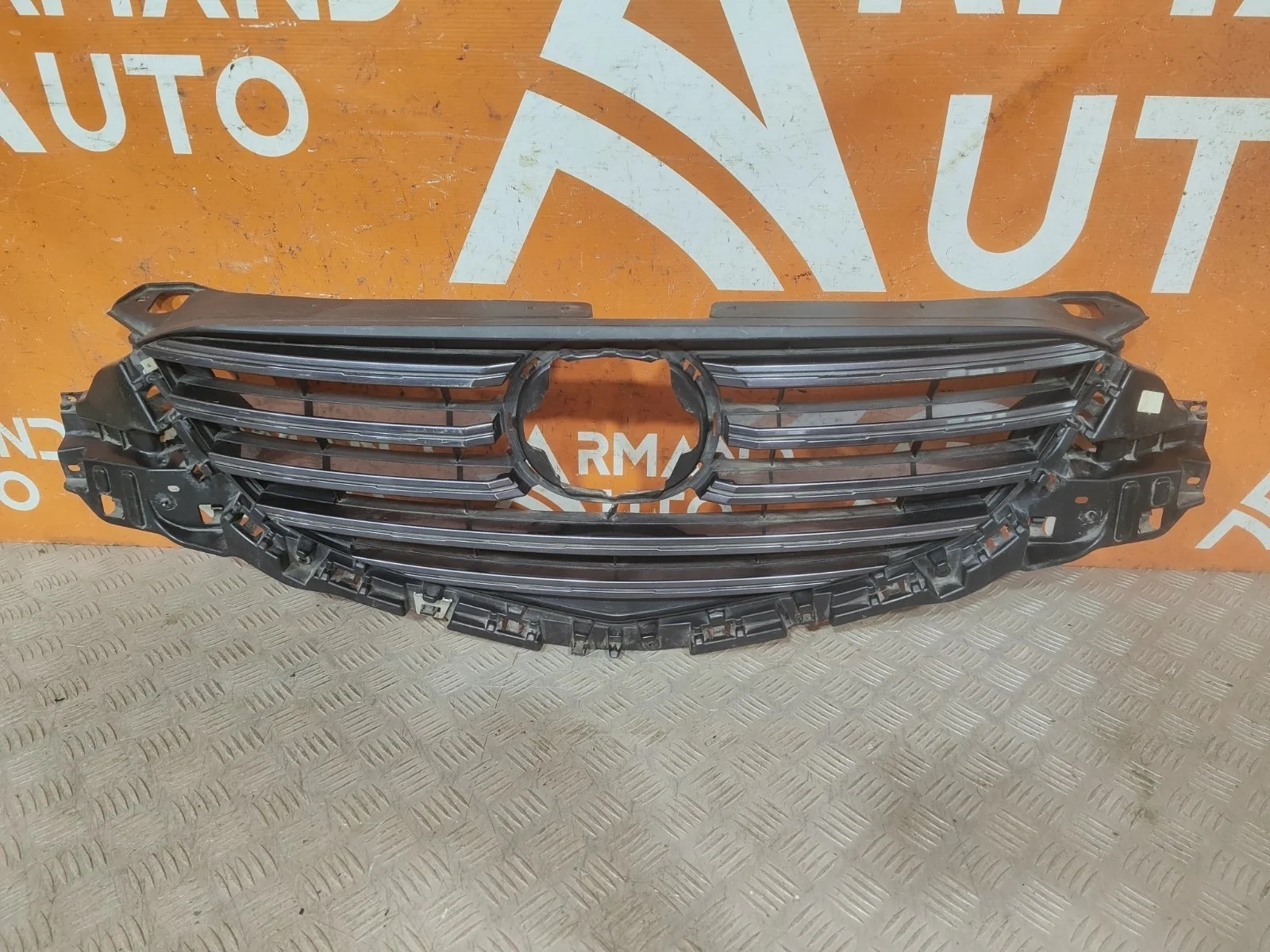 Решетка радиатора Mazda CX-5 2015-2017