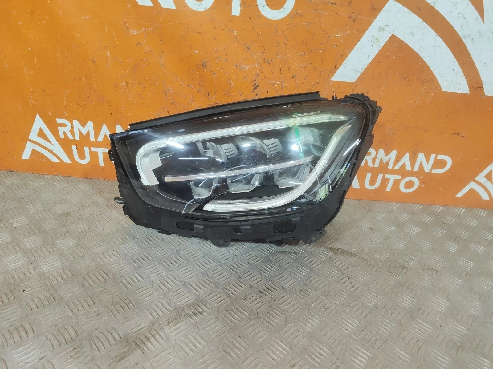Фара Mercedes GLC-Class 2019-нв X253