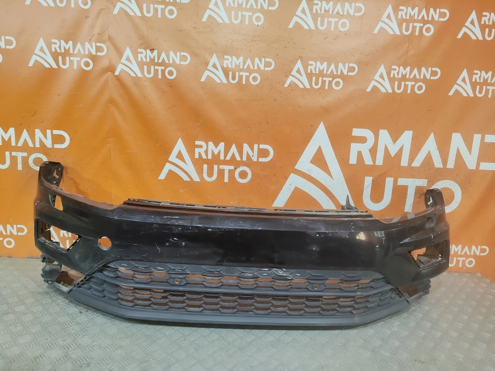 Бампер Volkswagen Tiguan 2016-2020