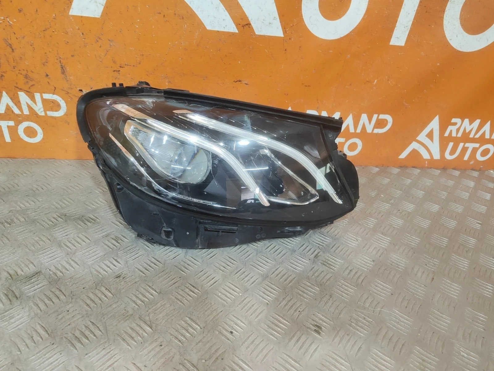 Фара Mercedes -Class 2016-2020 W213, S213, C238