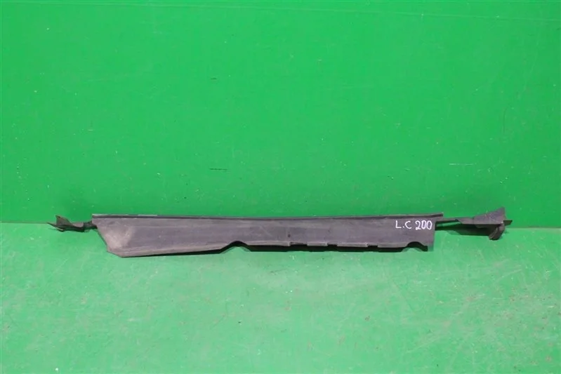 Пыльник крыла TOYOTA LAND CRUISER 2012-2015 200