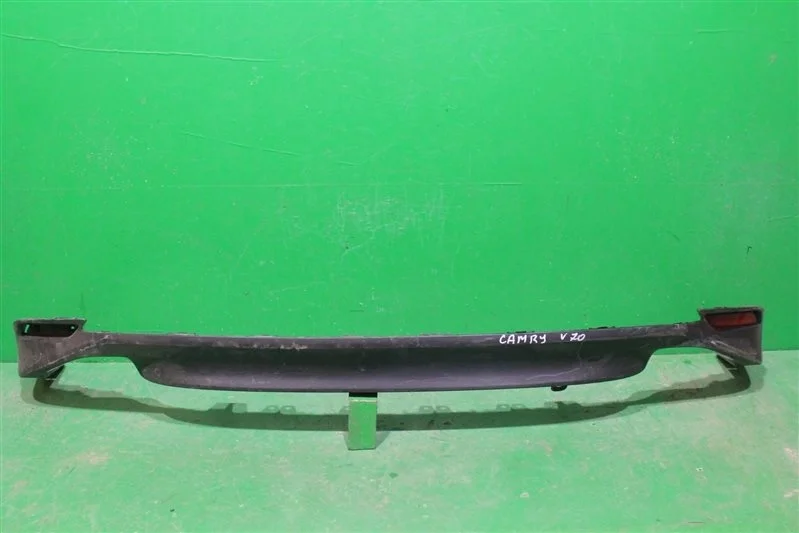 Юбка бампера Toyota Camry 2017-нв 8 XV70