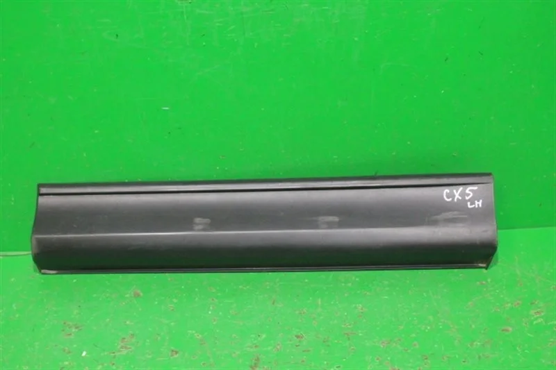 Молдинг двери MAZDA CX5 - 2017