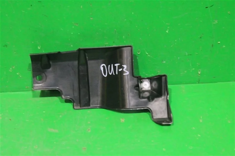 Кронштейн решетки радиатора MITSUBISHI OUTLANDER 2012 3