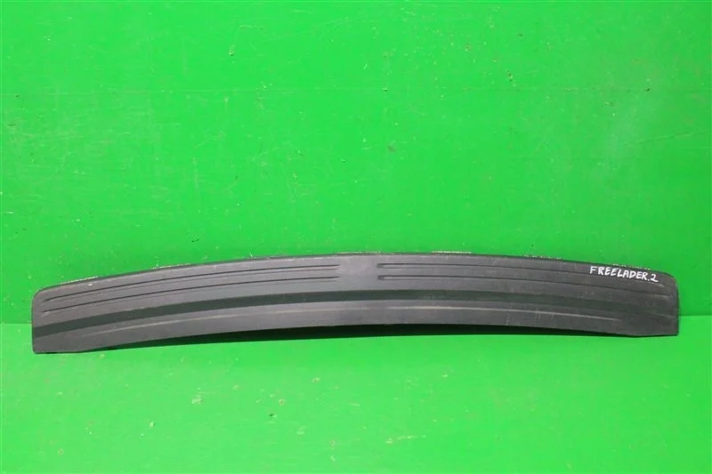 Накладка бампера LAND ROVER FREELANDER 2006-2014