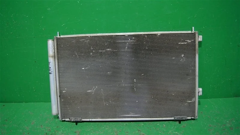 Радиатор кондиционера TOYOTA RAV4 2012-2019 CA40