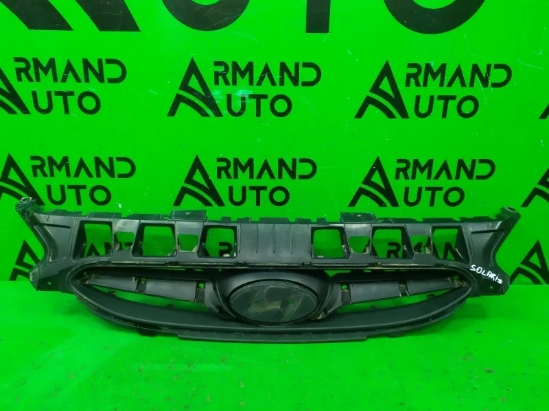 Решетка радиатора HYUNDAI SOLARIS 2010-2014