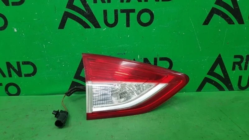 Фонарь внутренний FORD KUGA 2012-2016