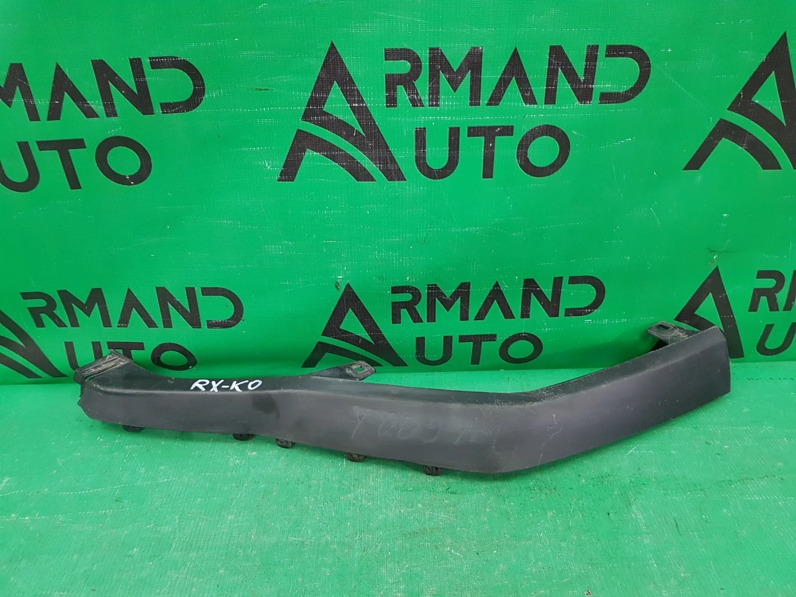 Накладка бампера LEXUS RX 2015-2019 4