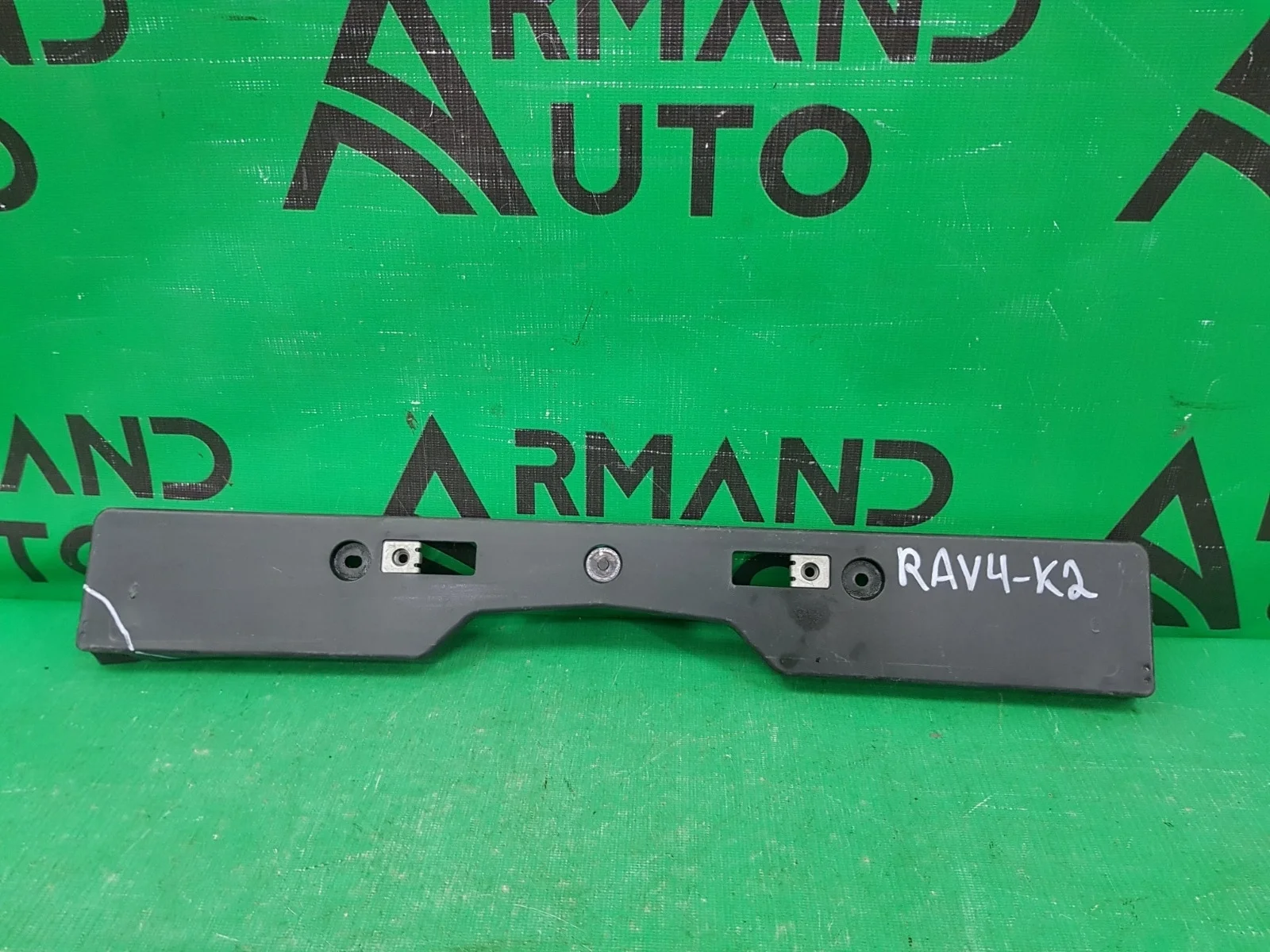 Площадка под гос номер TOYOTA RAV4 2015-2019 CA40