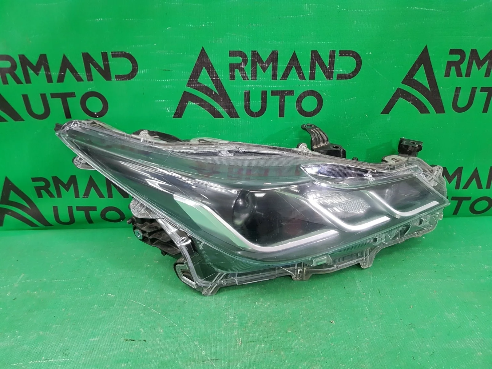 Фара TOYOTA COROLLA 2018 12 E210
