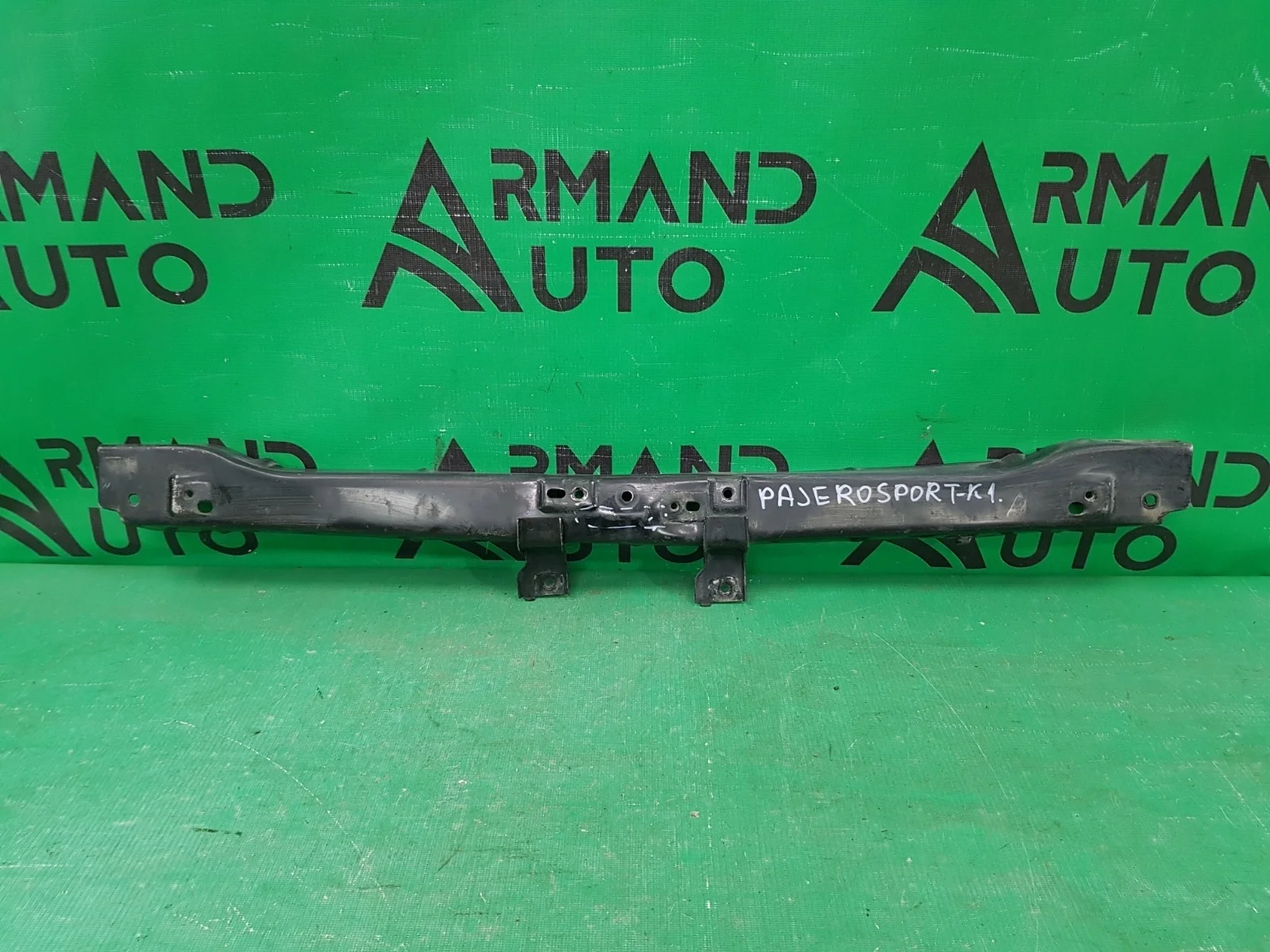 Усилитель бампера MITSUBISHI PAJERO SPORT 2015-2021 3