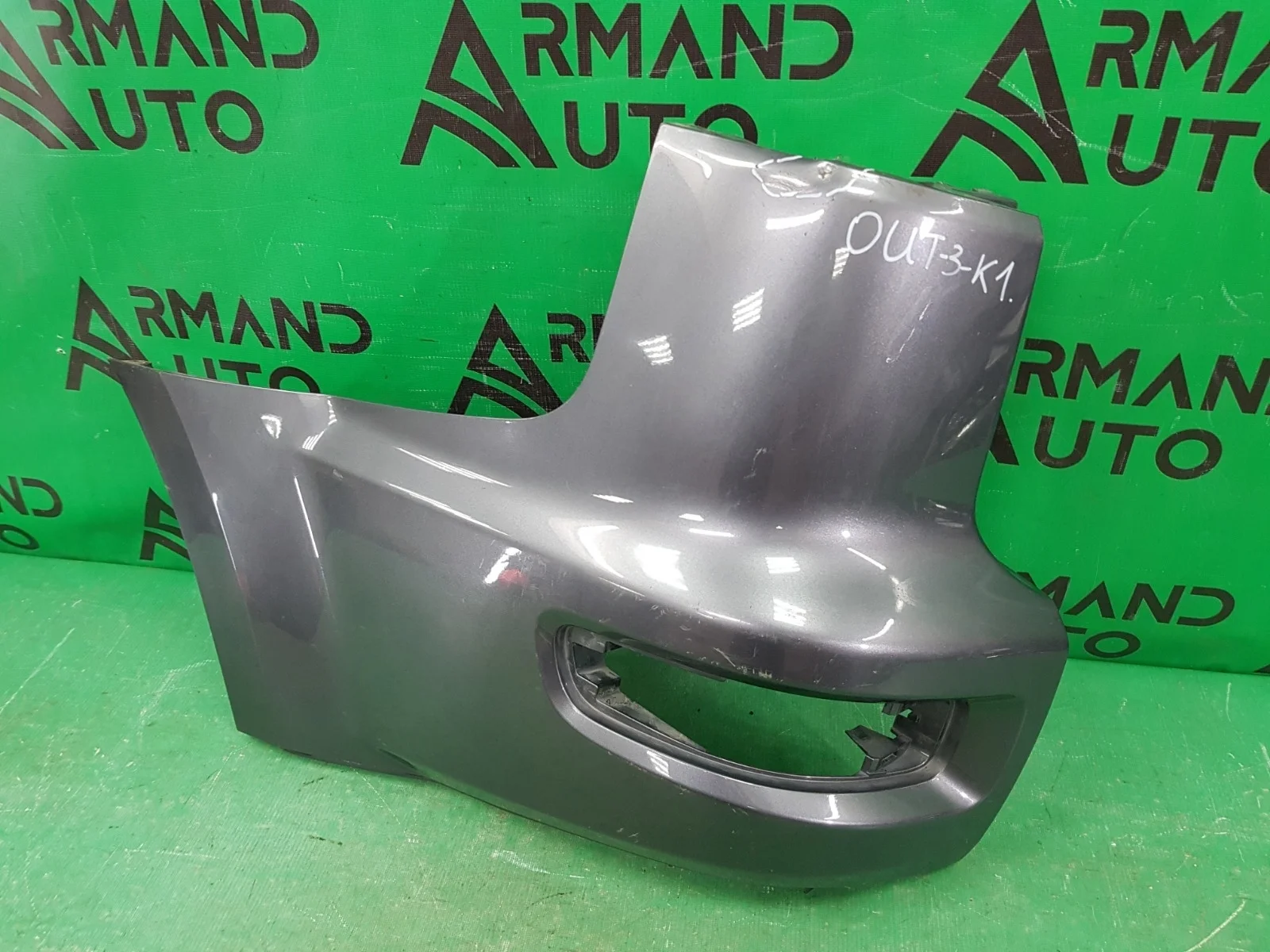 Бампер MITSUBISHI OUTLANDER 2009-2013 XL