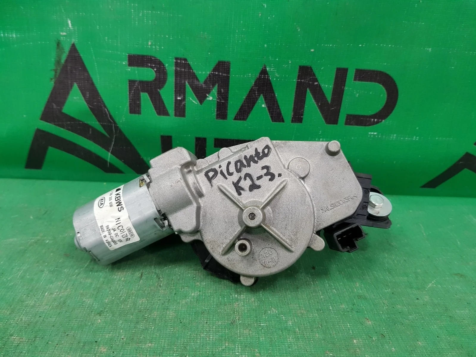 Моторчик стеклоочистителя двери багажника KIA PICANTO 2017 3