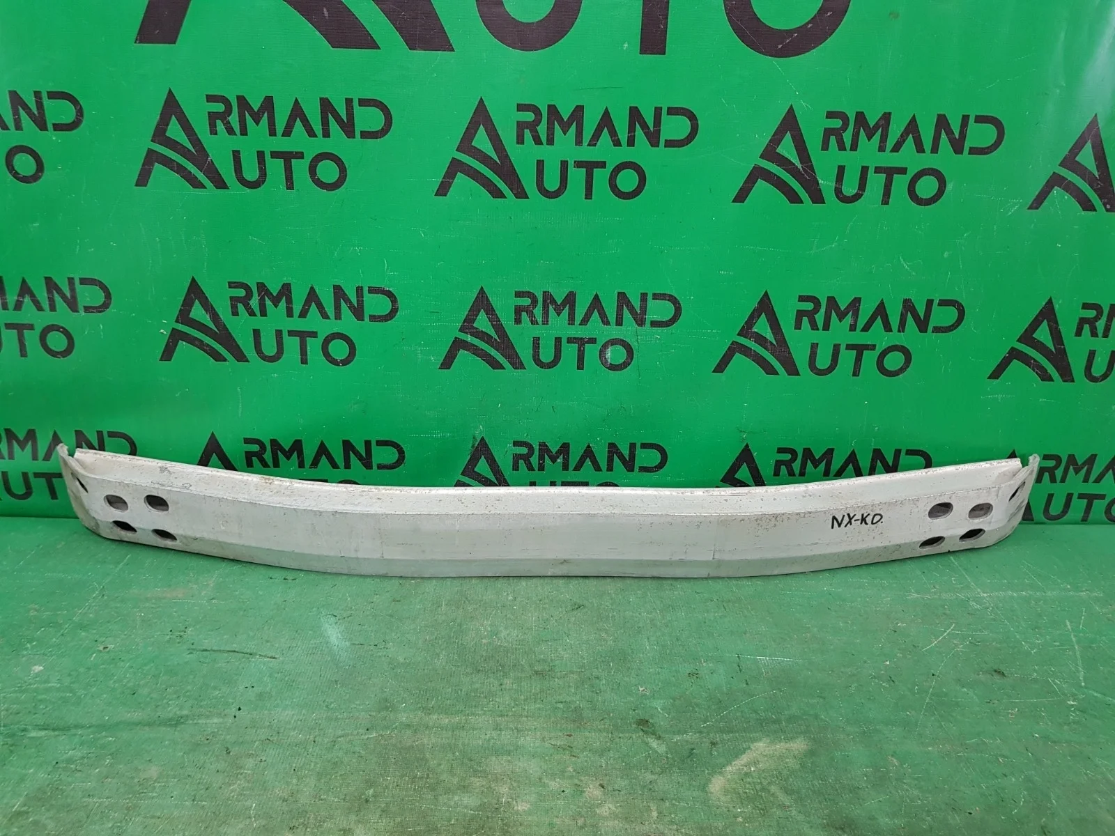 Усилитель бампера LEXUS NX 2014-2021