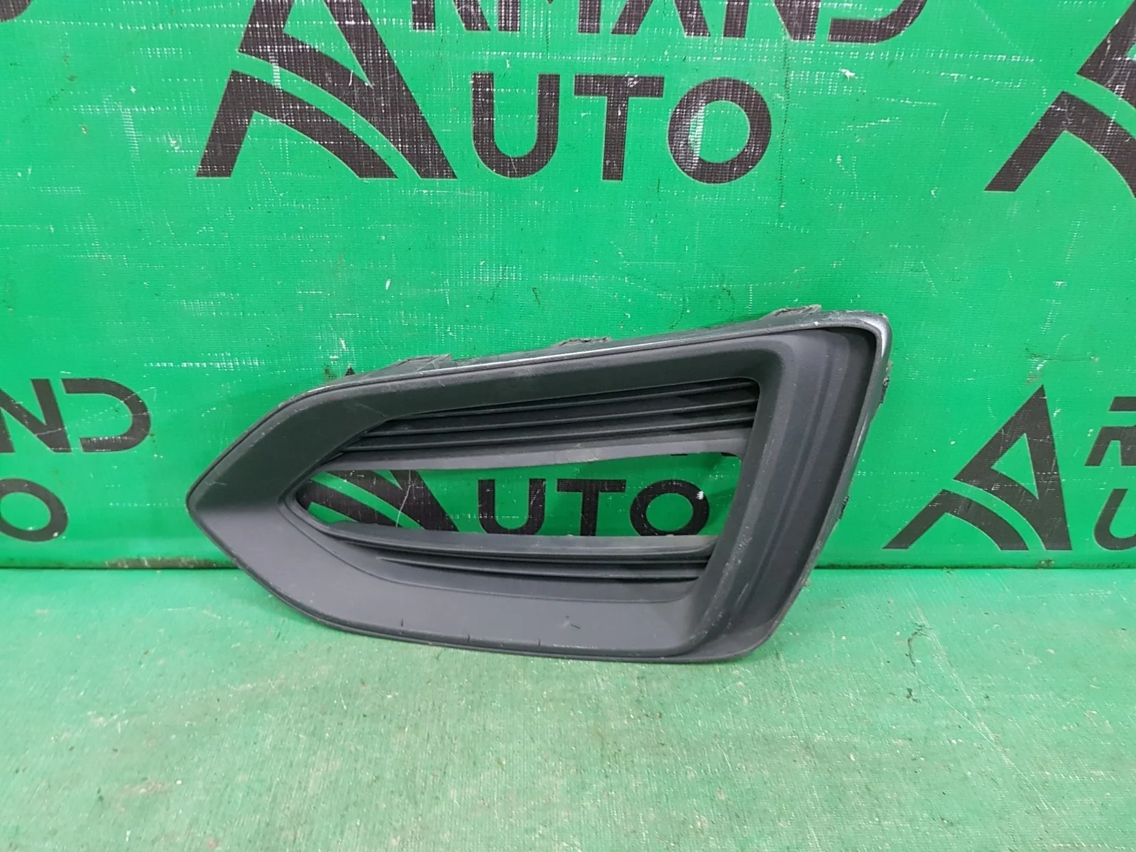 Окантовка птф HYUNDAI Solaris 2017-2020