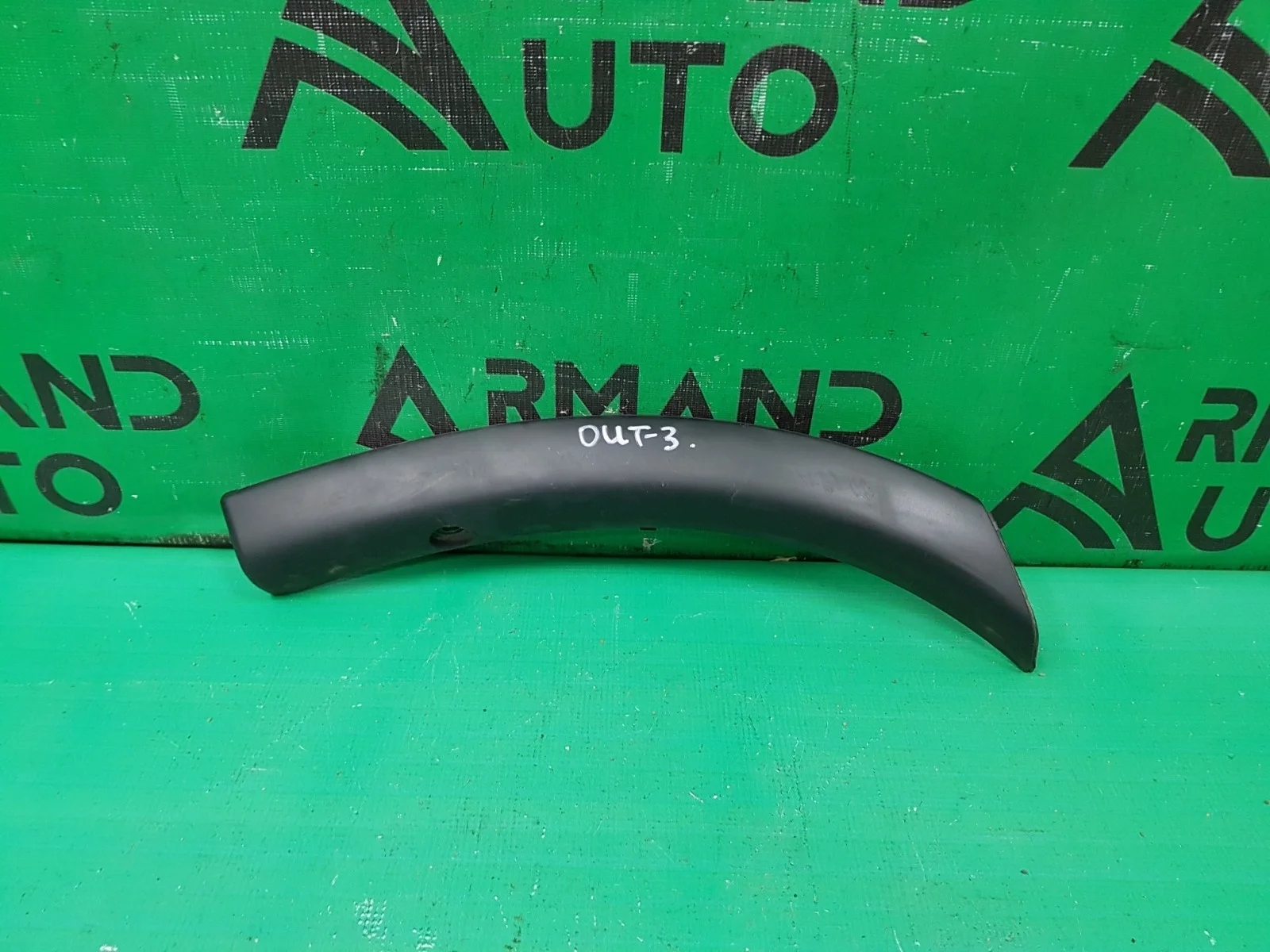 Расширитель бампера MITSUBISHI OUTLANDER 2014-2018 3