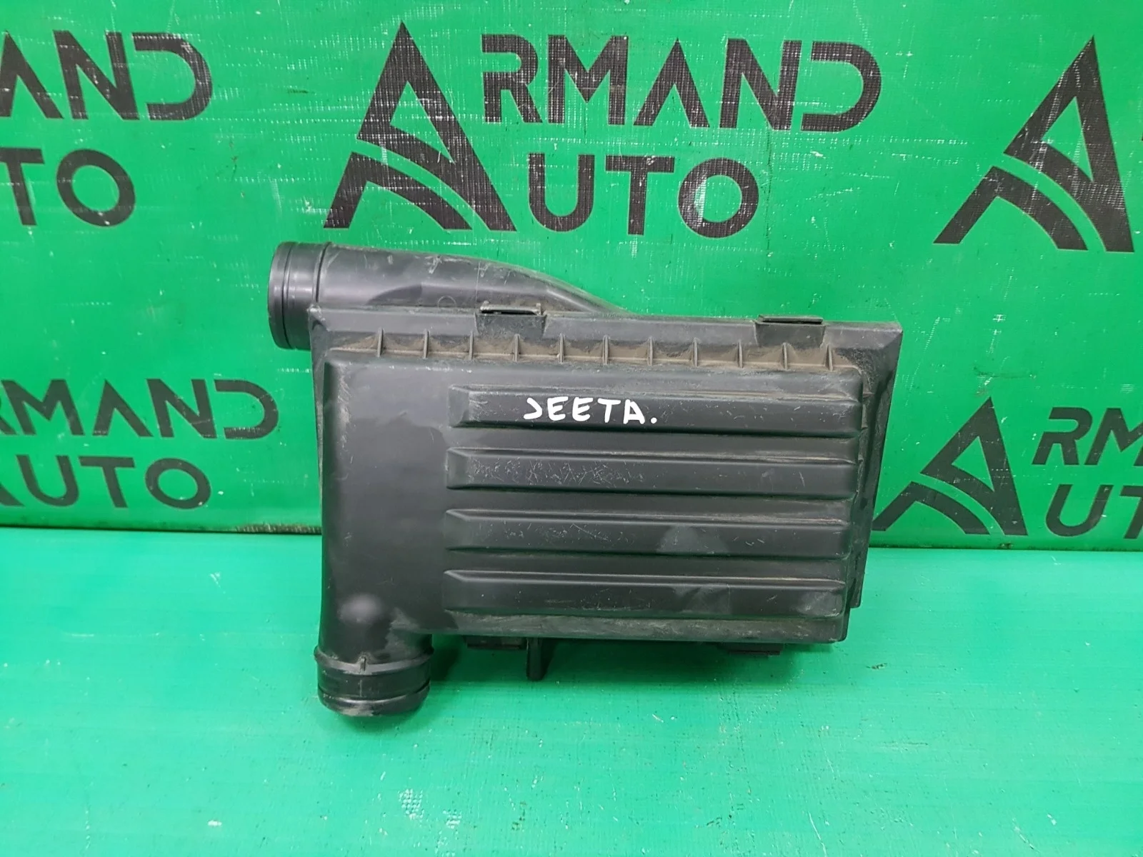 Корпус воздушного фильтра SKODA OCTAVIA 2013-нв A7