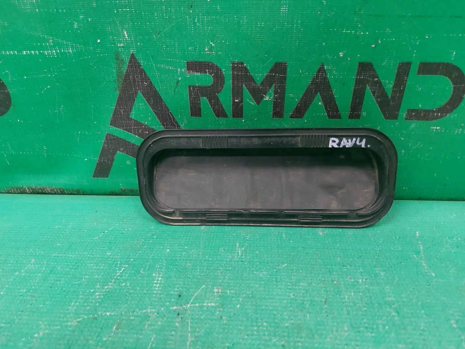 Решетка вентиляционная TOYOTA RAV4 2012-2019 CA40