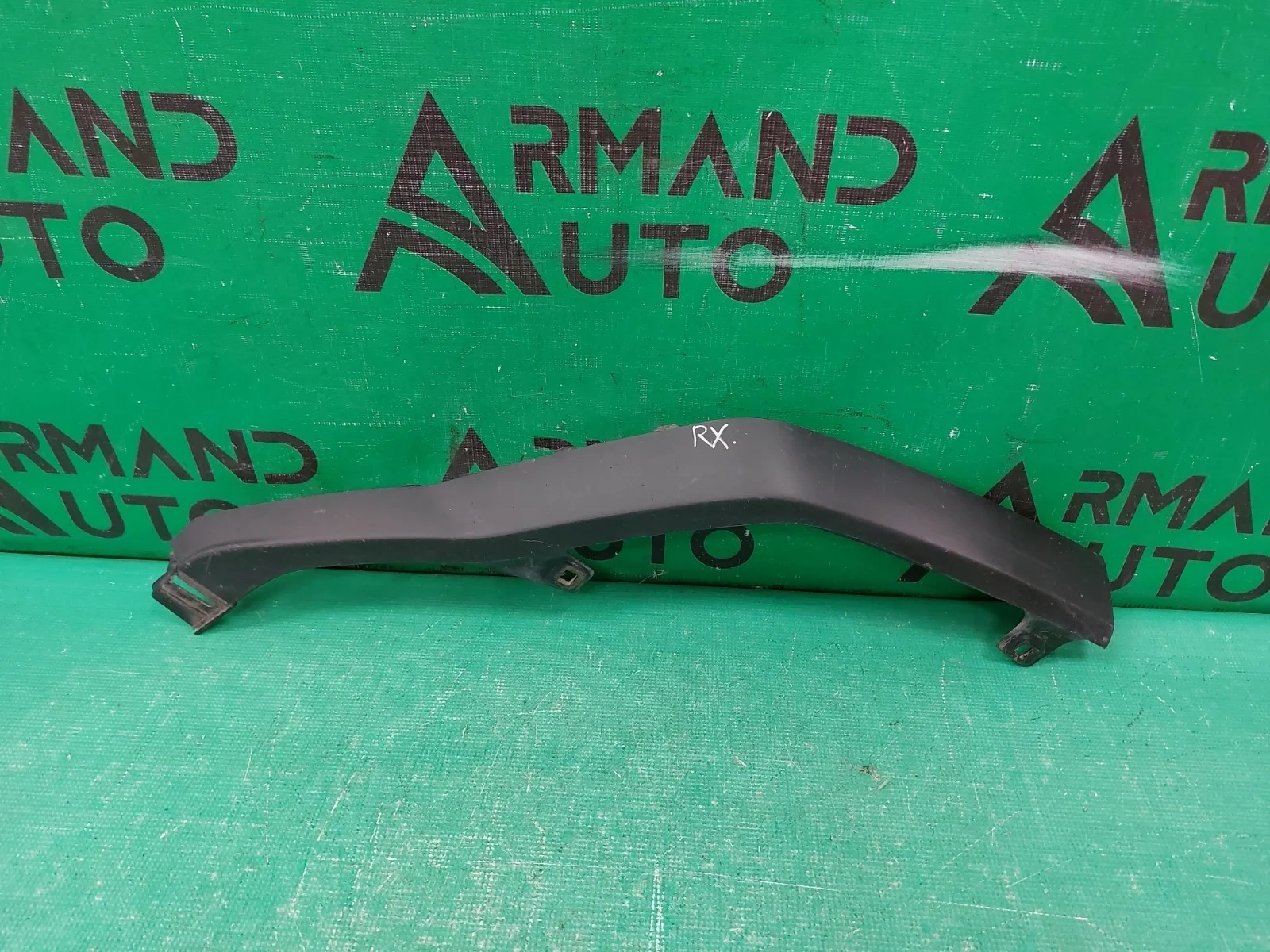 Накладка бампера LEXUS RX 2015-2019 4