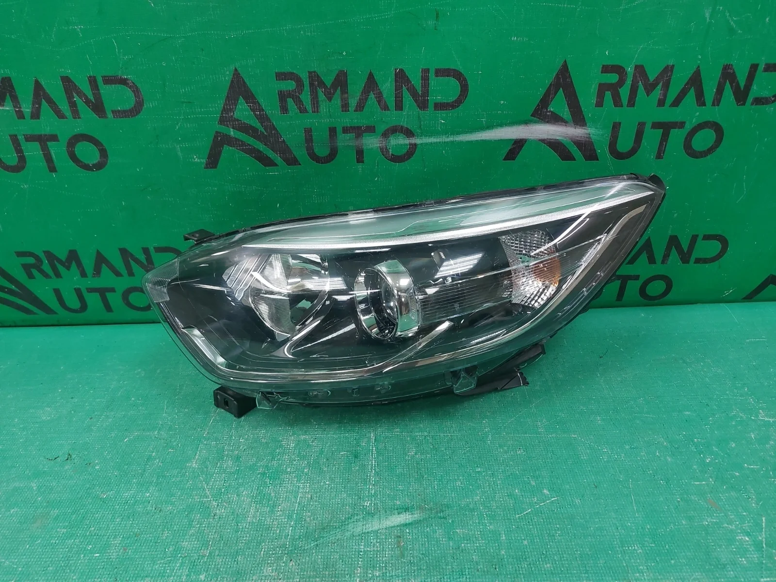 Фара RENAULT KAPTUR 2016-2022