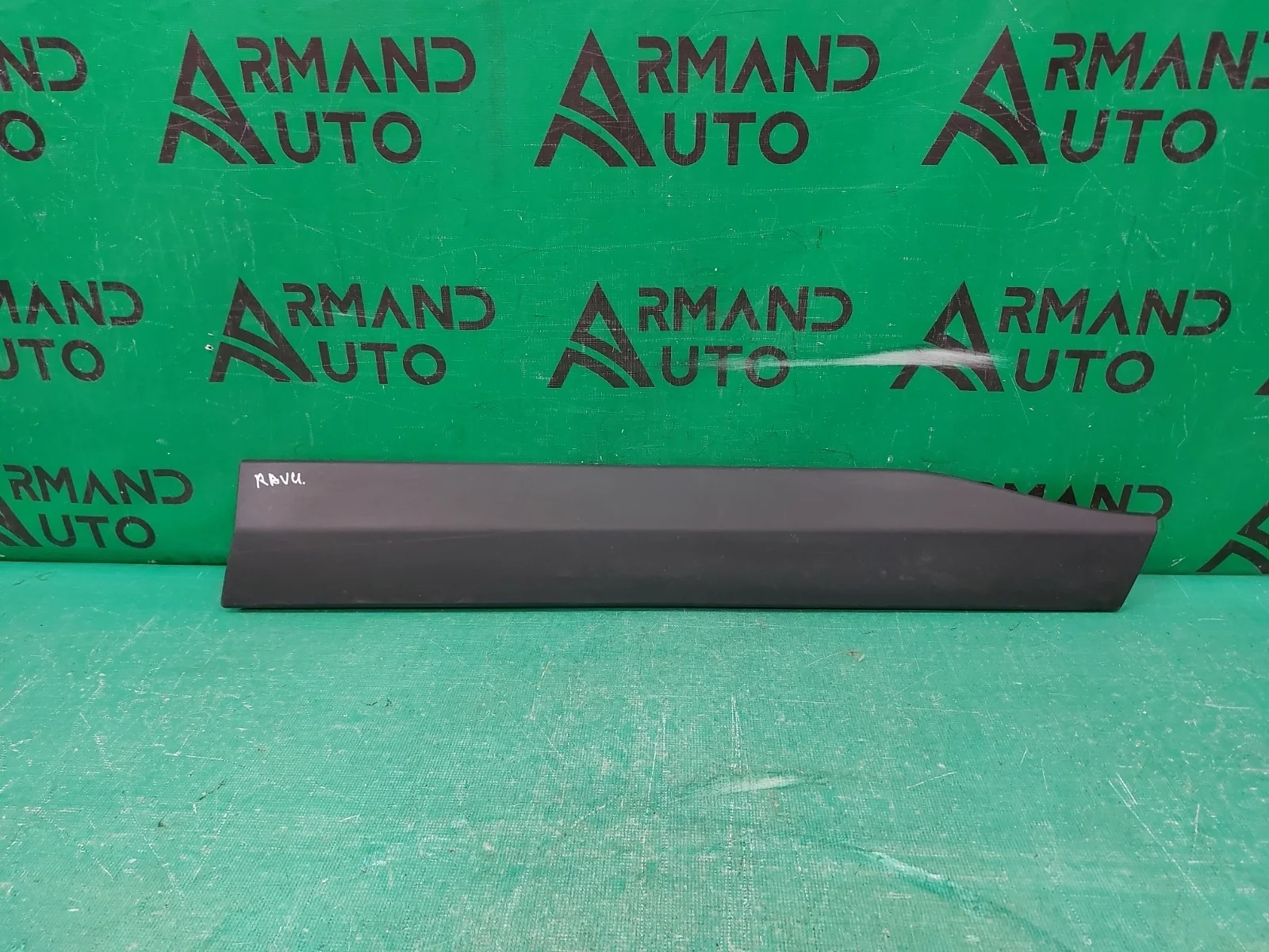 Молдинг двери TOYOTA RAV4 2018-нв 5 XA50