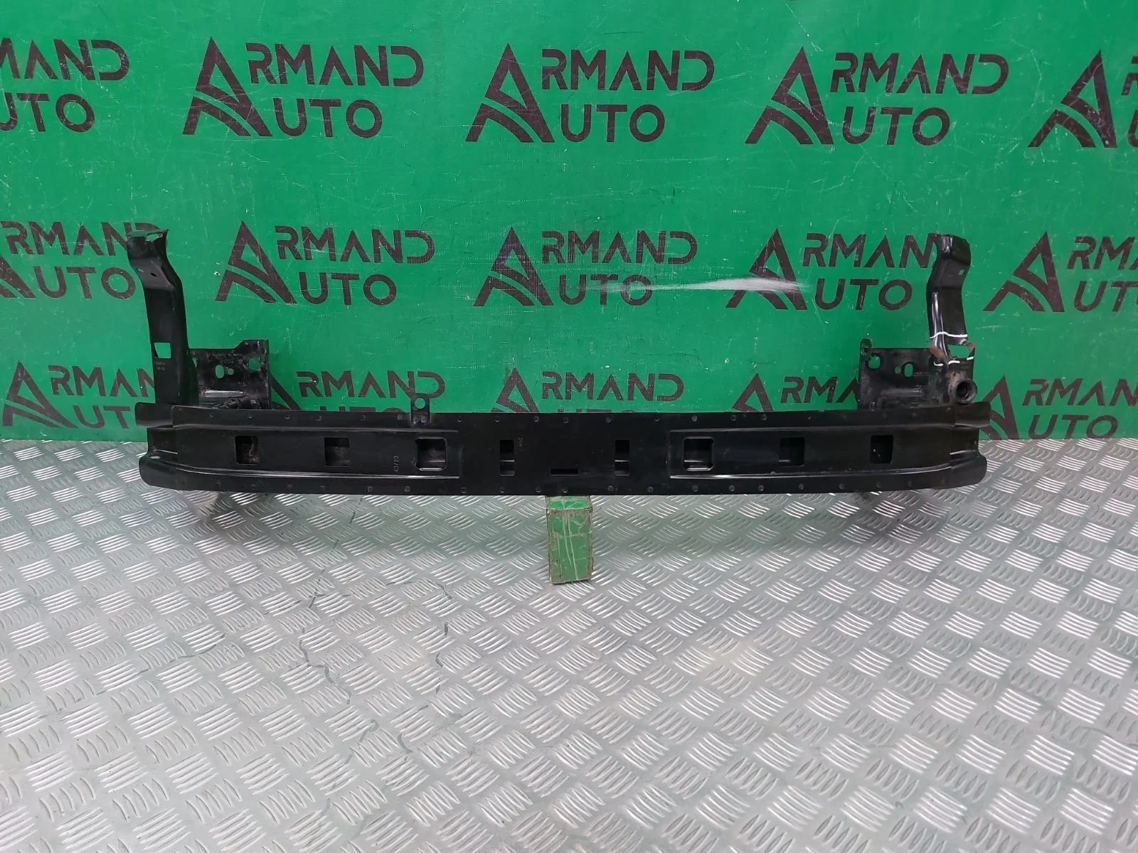 Усилитель бампера SKODA KODIAQ 2016