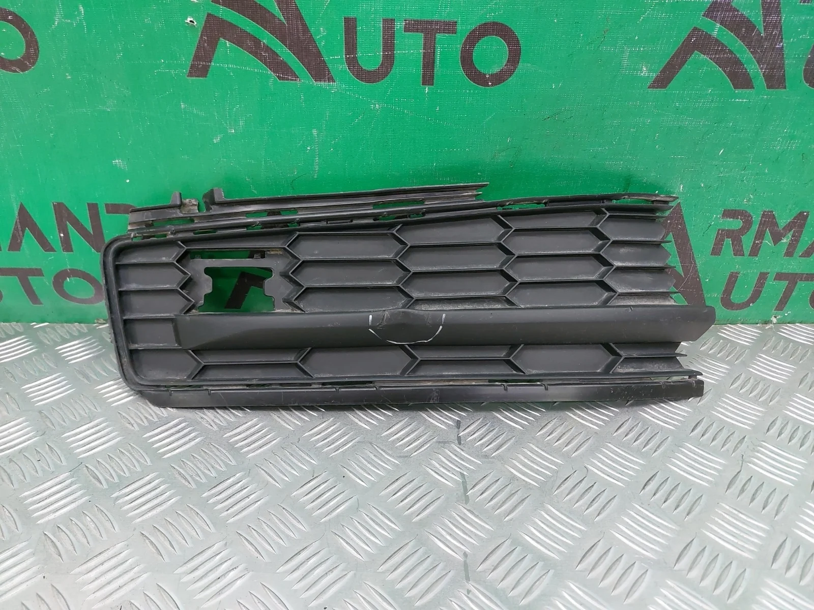 Решетка бампера SKODA KODIAQ 2016-2022