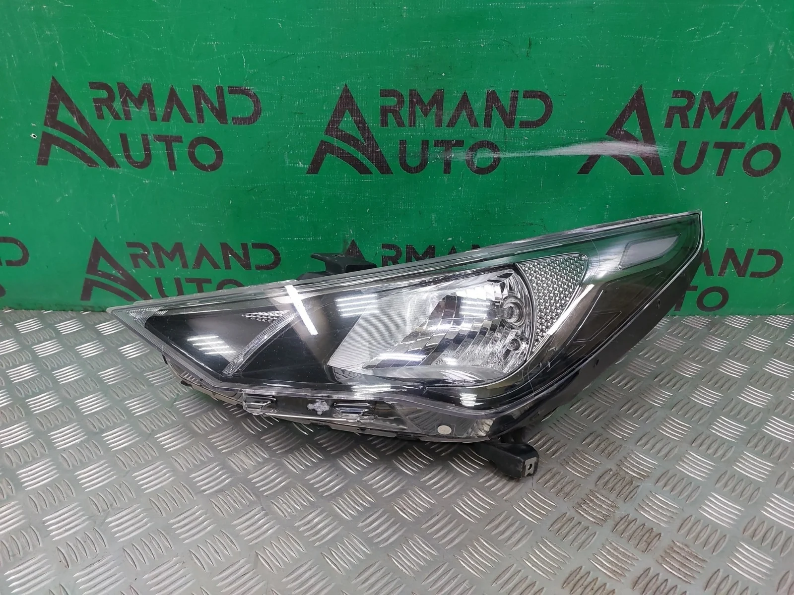 Фара HYUNDAI SOLARIS 2020