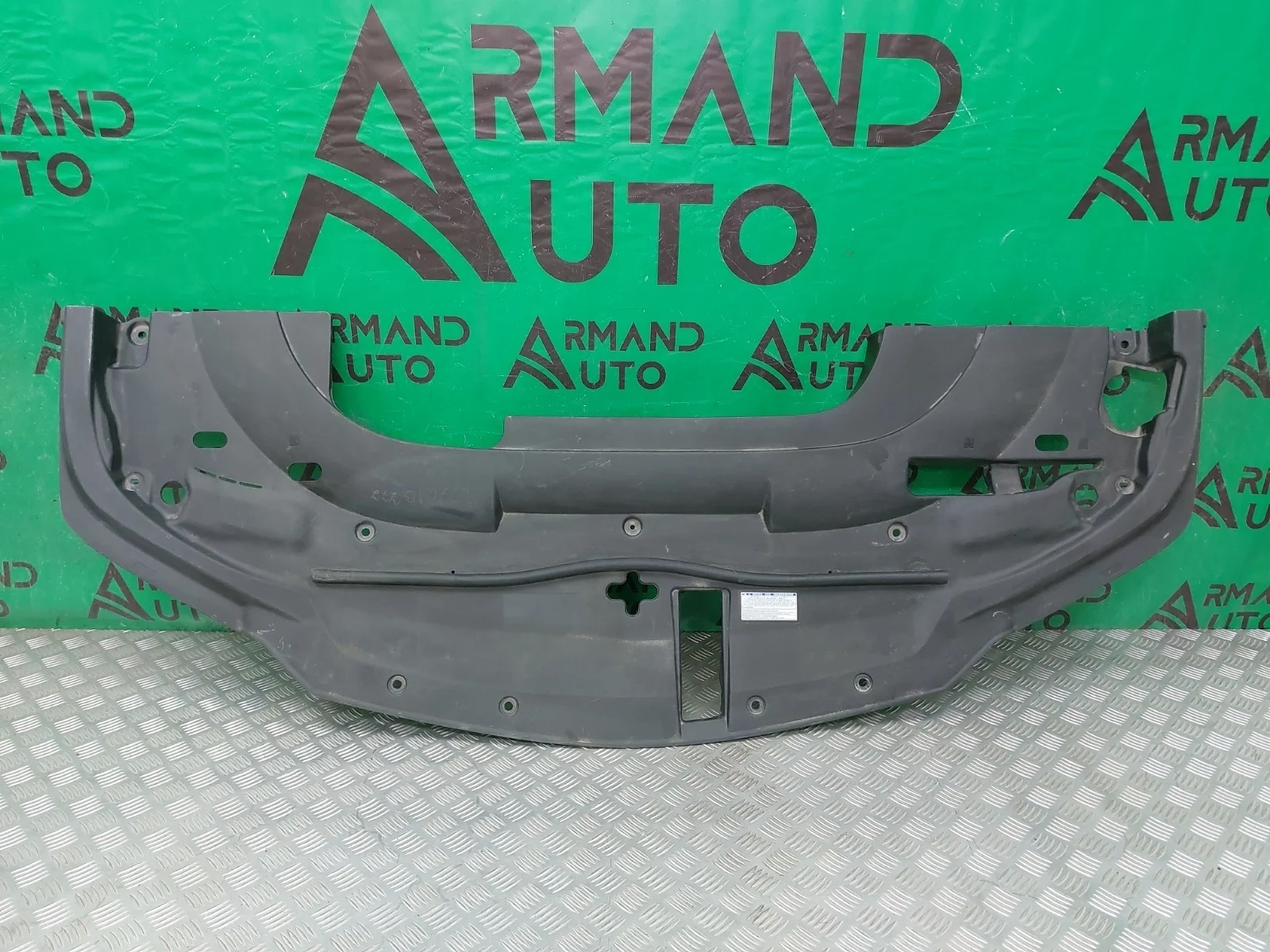 Кожух замка капота LEXUS LX 2015-2023 URJ200