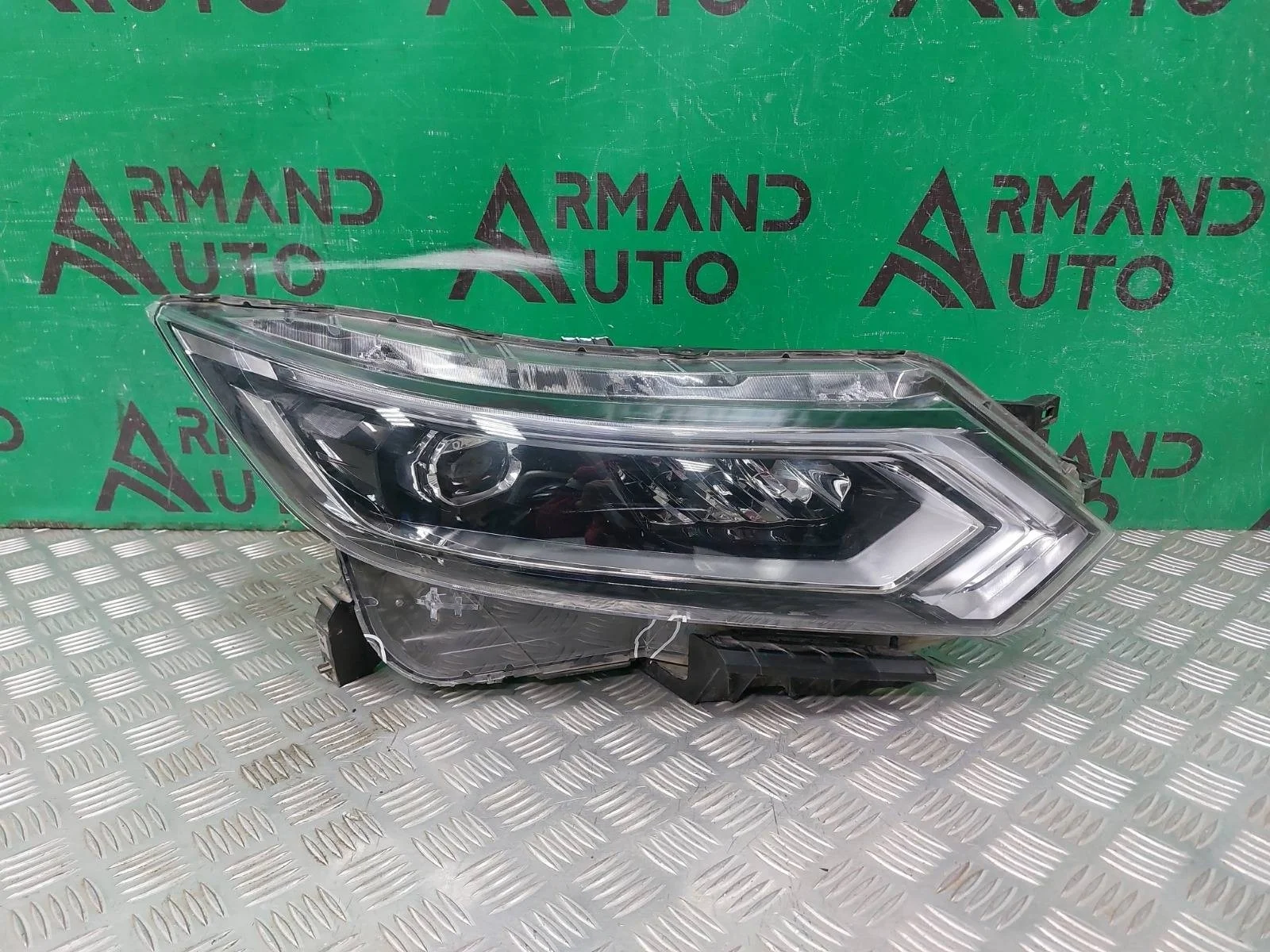 Фара Nissan Qashqai 2017-2022 j11