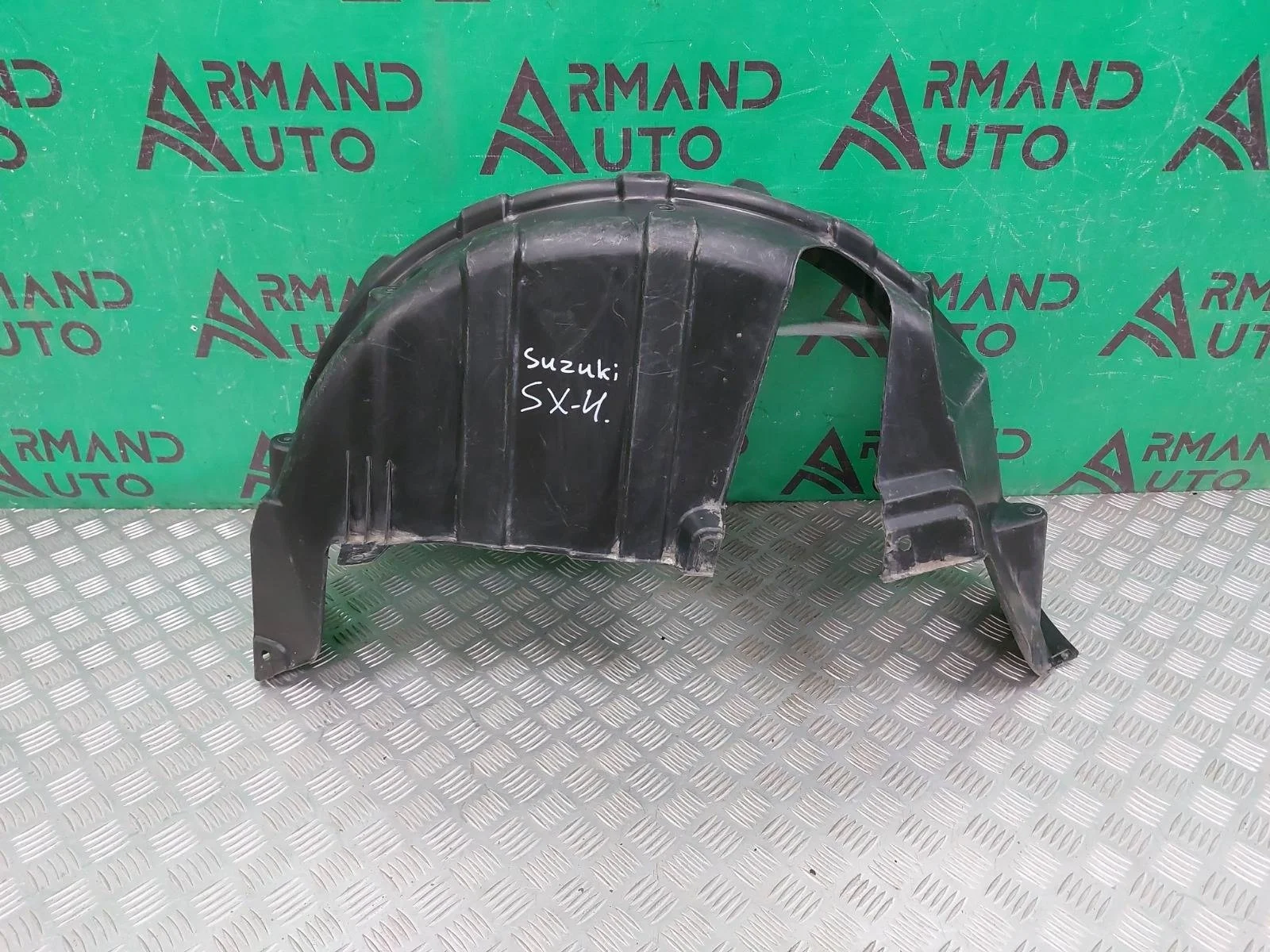 Подкрылок SUZUKI SX4 2006-2014 Classic