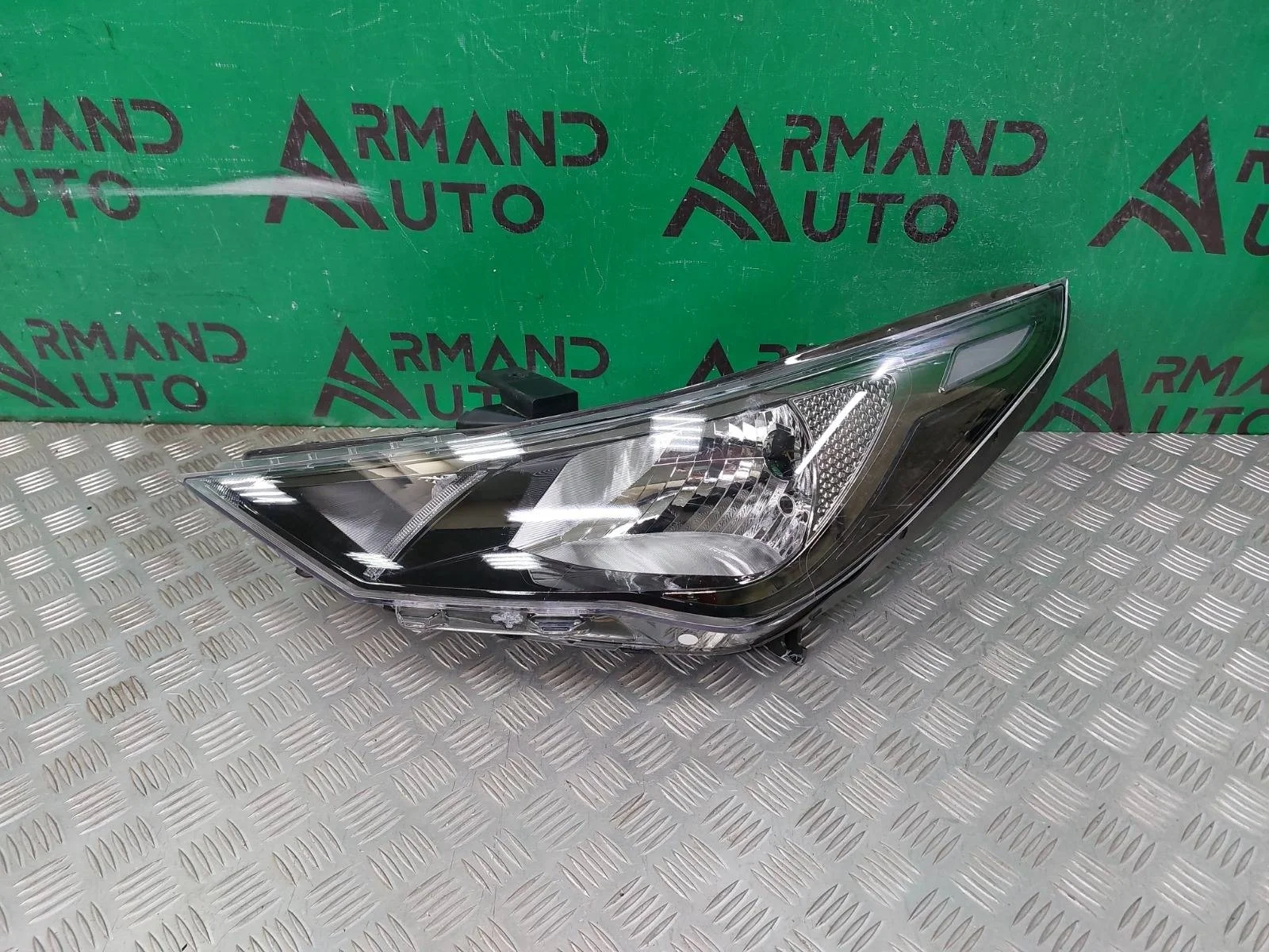 Фара Hyundai Solaris 2020-нв