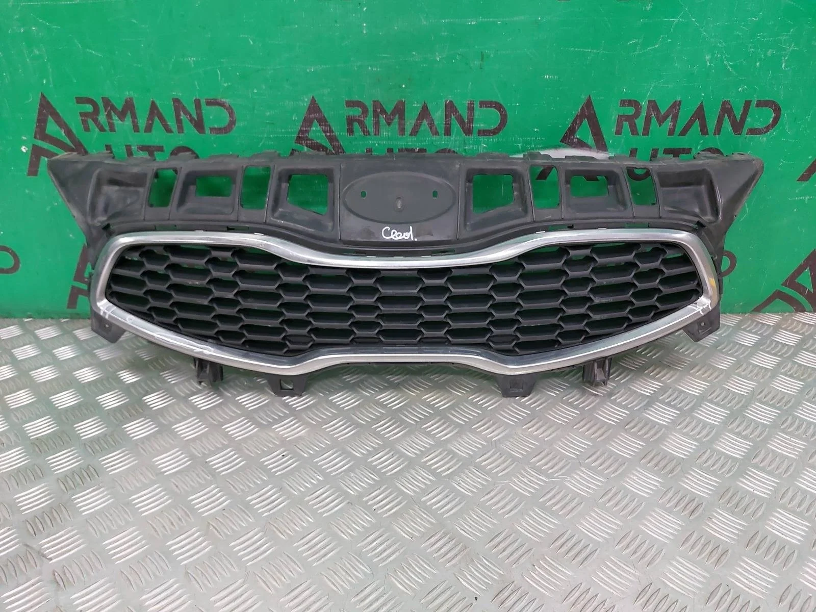 Решетка радиатора KIA Ceed 2012-2015 JD