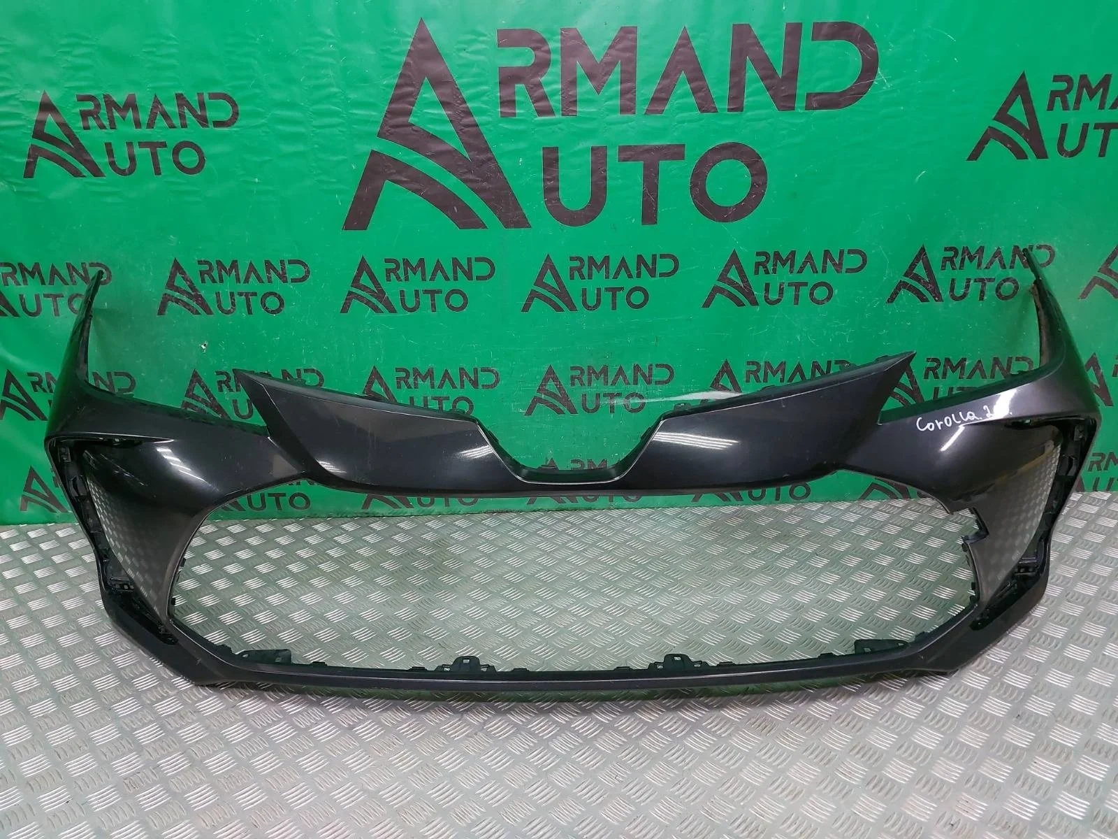 Бампер Toyota Corolla 2018-нв 12 E210