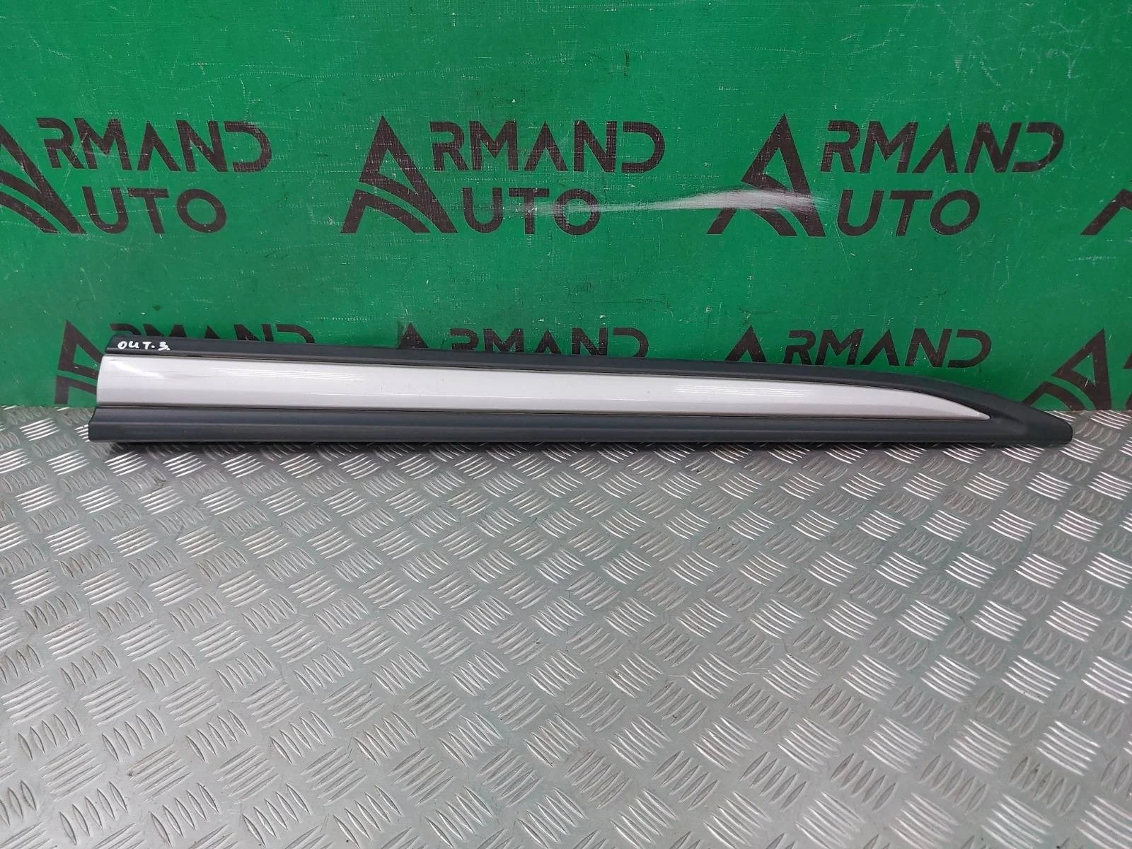 Молдинг двери Mitsubishi Outlander 2015-нв 3